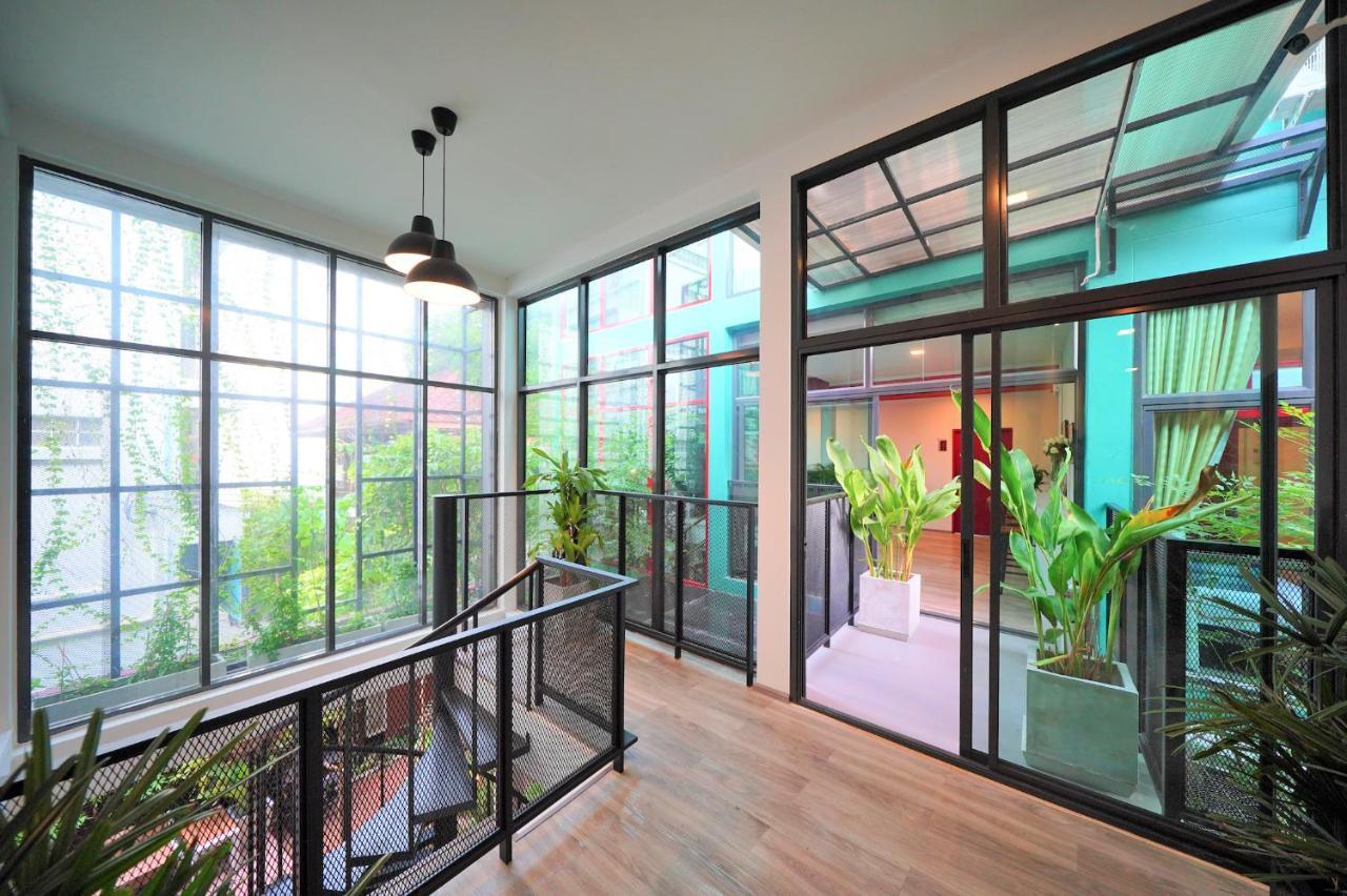 Red Door Heritage Hotel Bangkok Exterior photo