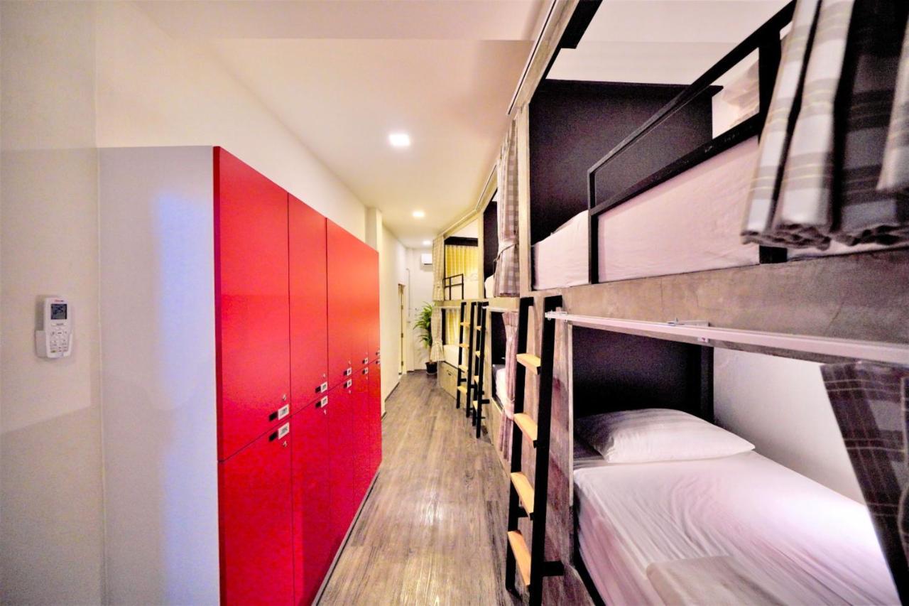 Red Door Heritage Hotel Bangkok Exterior photo